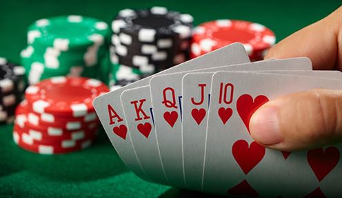 Qual é a Melhor Estratégia de Jogo em Dinheiro de Poker?