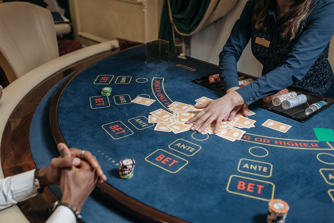 Etiqueta de pôquer: regras essenciais para um jogo respeitoso